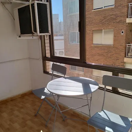 Unique 2-3 Aparthotel 3*