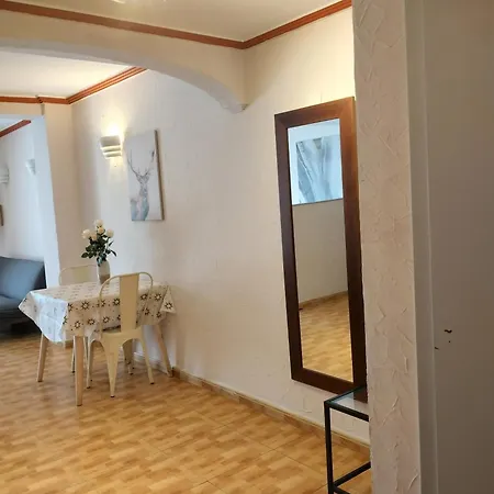 Unique 2-3 Aparthotel 3*