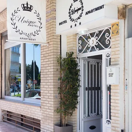Aparthotel Unique 2-3 3*